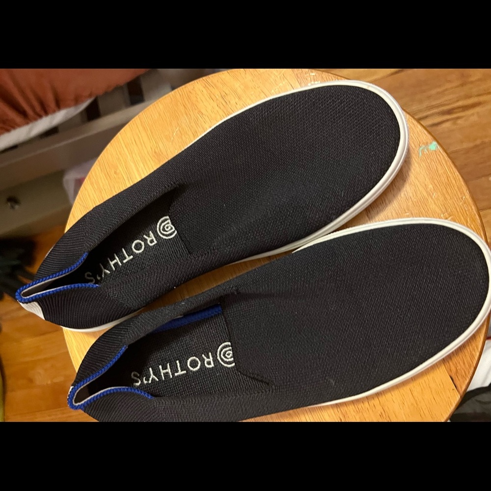 Rothy’s Sneakers in Black, size 8